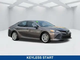 Toyota Camry Hybrid 2018 XLE Sedán de 4 puertas