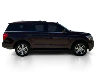 Ford Expedition 2024 4x2 XLT SUV de 4 puertas