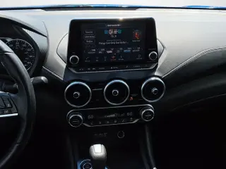 Nissan Sentra 2020 SV Sedán de 4 puertas