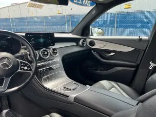 Mercedes-Benz GLC 2022 SUV de 4 puertas GLC 300