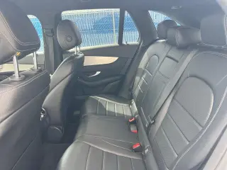 Mercedes-Benz GLC 2022 SUV de 4 puertas GLC 300