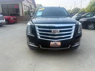 Cadillac Escalade ESV 2017