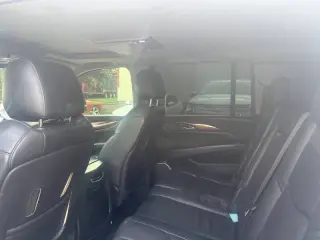 Cadillac Escalade ESV 2017