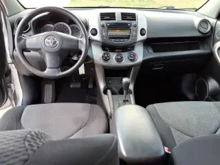 Toyota RAV4 2008 4x4 Sport SUV 4 puertas V6
