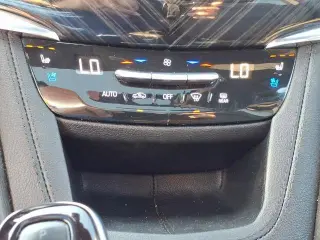 Cadillac XT6 2023 4x4 Premium Luxury SUV de 4 puertas