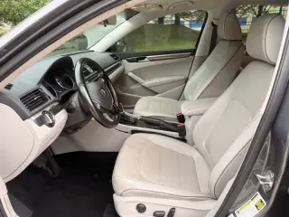 2016 Volkswagen Passat