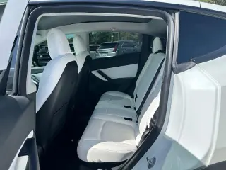 Tesla Model Y 2022 AWD Long Range (Gran Autonomía) 4p Crossover
