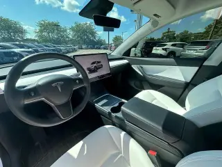 Tesla Model Y 2022 AWD Long Range (Gran Autonomía) 4p Crossover