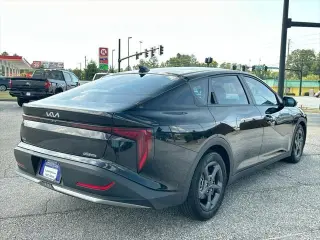 Kia K4 2025 LXS Sedán de 4 puertas