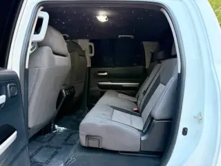 Toyota Tundra 2015