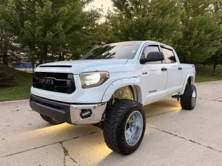 Toyota Tundra 2015