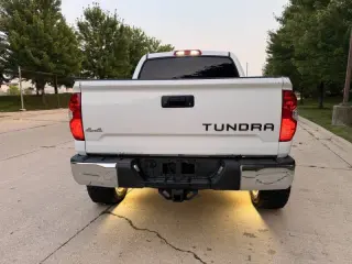 Toyota Tundra 2015