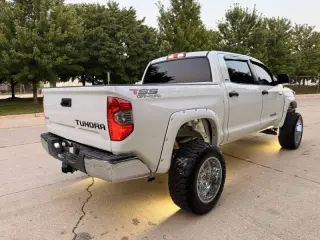 Toyota Tundra 2015