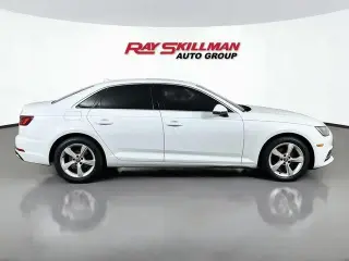 Audi A4 2019 Titanium 40 TFSI Sedán de 4 puertas