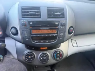 Toyota RAV4 2009
