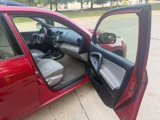 Toyota RAV4 2009