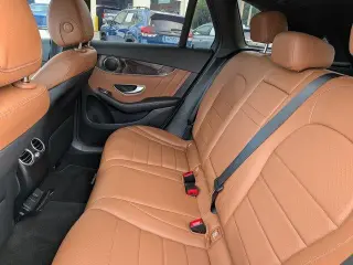 Mercedes-Benz GLC 2022 SUV GLC 300 de 4 puertas