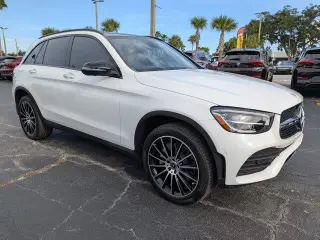 Mercedes-Benz GLC 2022 SUV GLC 300 de 4 puertas
