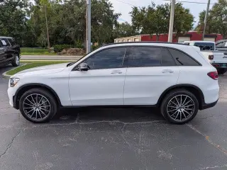 Mercedes-Benz GLC 2022 SUV GLC 300 de 4 puertas
