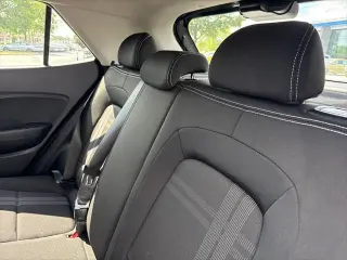 Hyundai VENUE 2024 SEL Crossover de 4 puertas