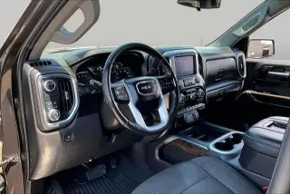 GMC Sierra 1500 2021 4x2 Elevation 4 puertas Crew Cab Caja Corta de 5.8 pies