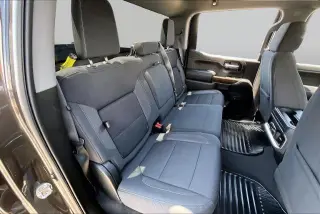 GMC Sierra 1500 2021 4x2 Elevation 4 puertas Crew Cab Caja Corta de 5.8 pies