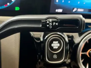 Mercedes-Benz Clase A 2022 Sedán de 4 puertas A 220