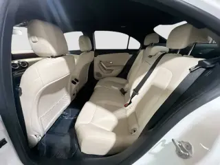 Mercedes-Benz Clase A 2022 Sedán de 4 puertas A 220
