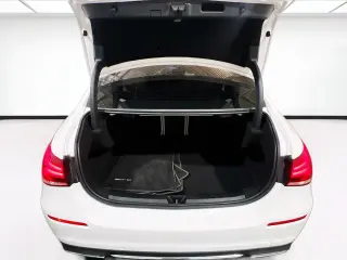 Mercedes-Benz Clase A 2022 Sedán de 4 puertas A 220