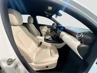 Mercedes-Benz Clase A 2022 Sedán de 4 puertas A 220