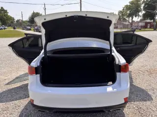 2018 Lexus IS 300