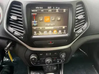 Jeep Cherokee 2016