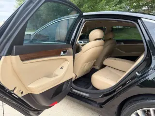 2016 Hyundai Genesis
