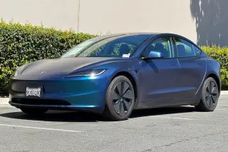 Tesla Model 3 2024 AWD Long Range 4dr Sedán