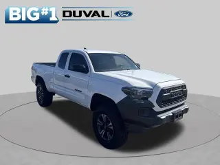 Toyota Tacoma 2018 4x2 SR 4dr con cabina de 6.1 pies de largo