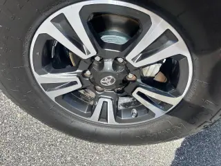 Toyota Tacoma 2018 4x2 SR 4dr con cabina de 6.1 pies de largo