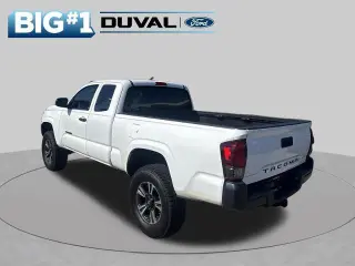 Toyota Tacoma 2018 4x2 SR 4dr con cabina de 6.1 pies de largo