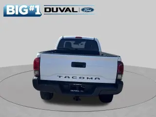 Toyota Tacoma 2018 4x2 SR 4dr con cabina de 6.1 pies de largo