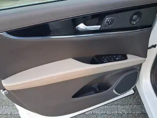 Lincoln Nautilus 2023 Reserve 4dr SUV