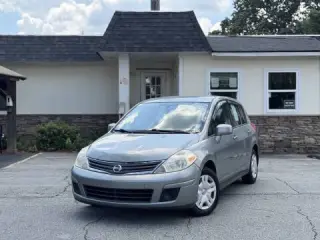 Nissan Versa 2011
