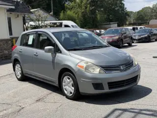 Nissan Versa 2011