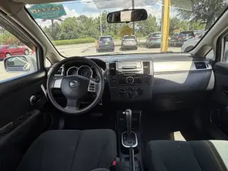 Nissan Versa 2011
