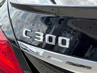 Mercedes-Benz Clase C 2020 AWD C 300 4MATIC 4dr Sedán