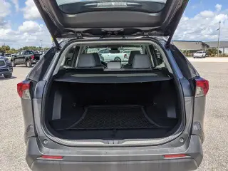 Toyota RAV4 2024 AWD XLE Premium 4dr SUV