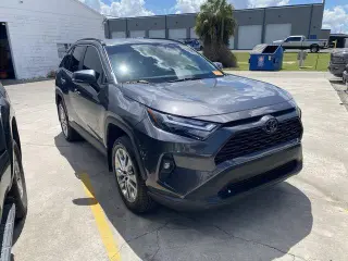 Toyota RAV4 2024 AWD XLE Premium 4dr SUV
