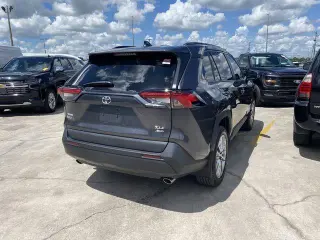 Toyota RAV4 2024 AWD XLE Premium 4dr SUV