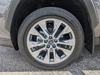 Toyota RAV4 2024 AWD XLE Premium 4dr SUV