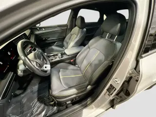 Kia K5 2025 GT 4dr Sedán