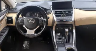 Lexus NX 300 2021