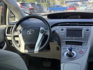Toyota Prius 2012